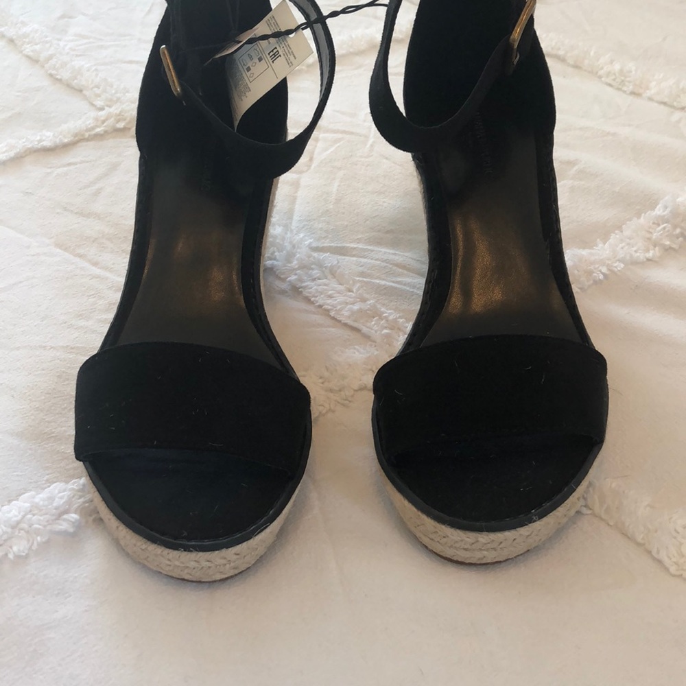 Sandals size 8.5